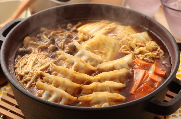 エスニック！カレーな餃子鍋