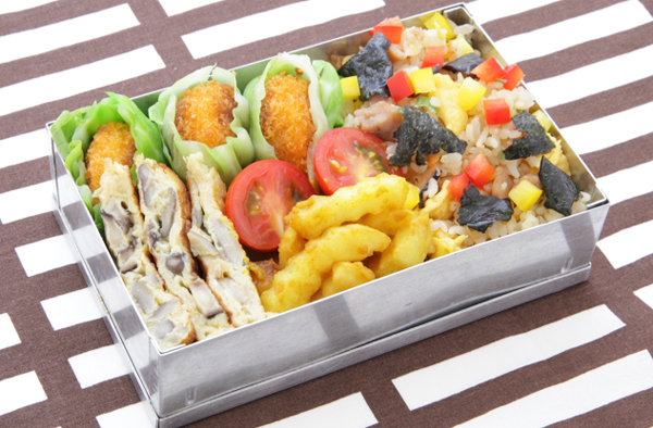 きのこたっぷりオムレツ弁当