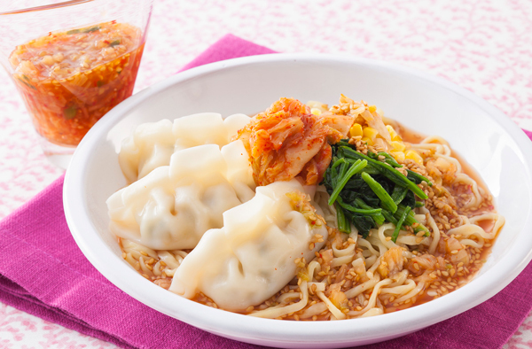 餃子入りキムチ冷麺