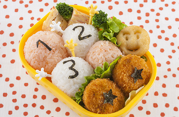 大玉おにぎり弁当