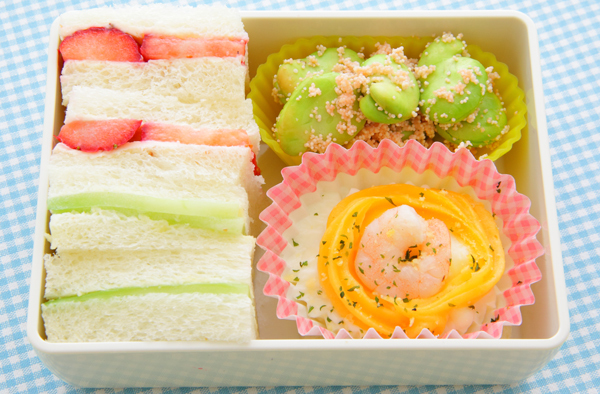 キューカンバーサンド弁当