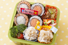 紅白のり巻き弁当