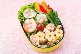 エビシューマイのきのこピラフ弁当