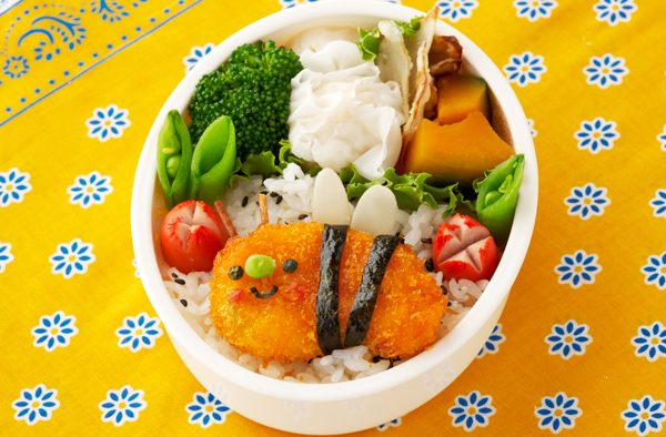 ぶんぶんハチくん弁当
