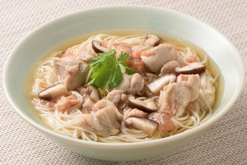 おにぎり丸で梅風味そうめん
