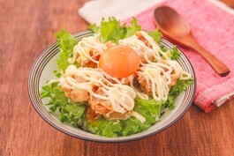 エビシューマイでたれマヨ丼