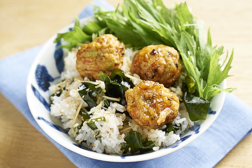 えびとひじきのふんわり揚げ丼